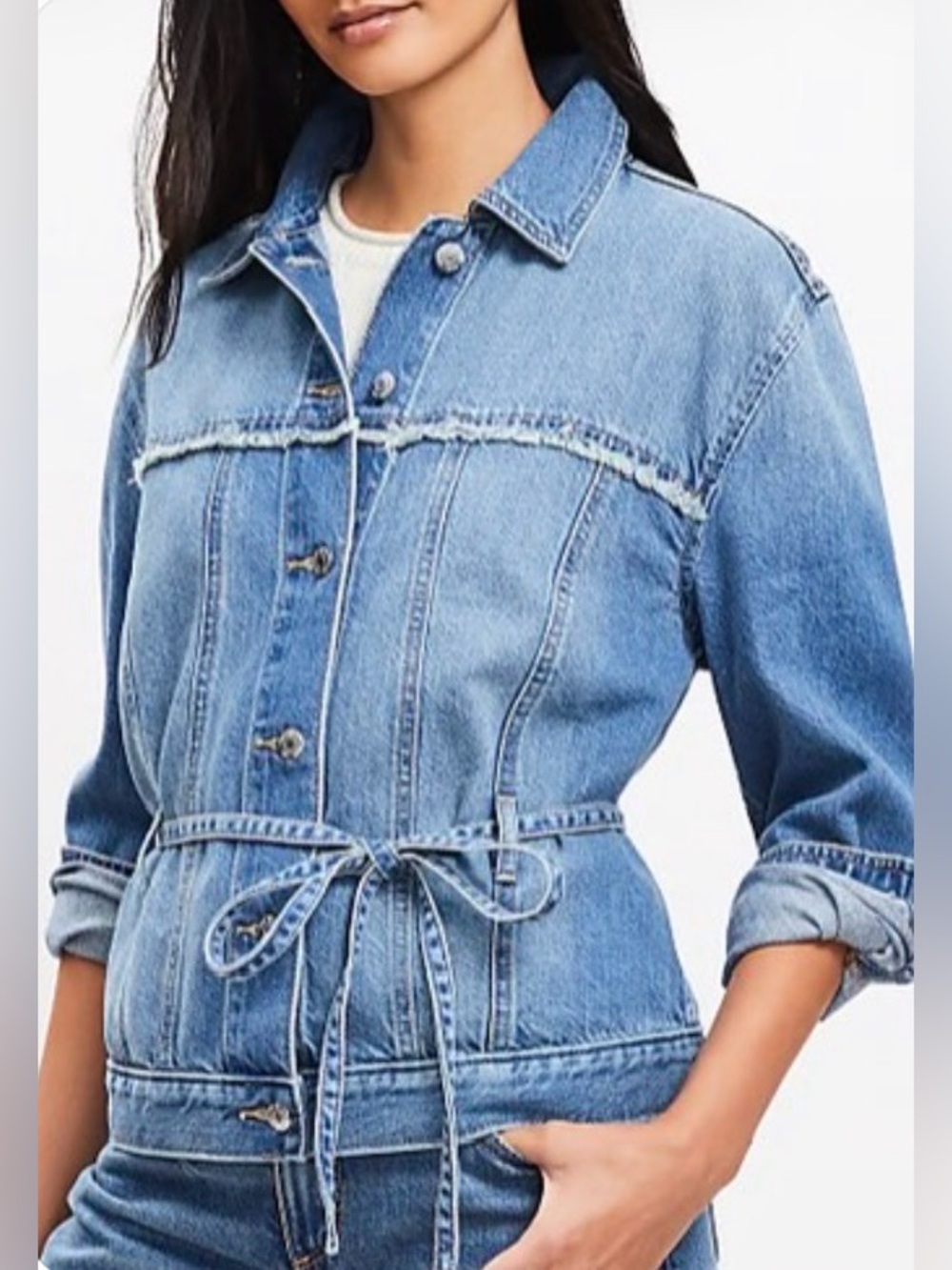Loft Petite Tie Waist Denim
TruckerJacket Distressed Blue: SP